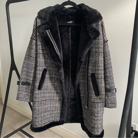 Nasty Gal Faux Fur Lined Coat with Buckle Features - Picture 3 of 9